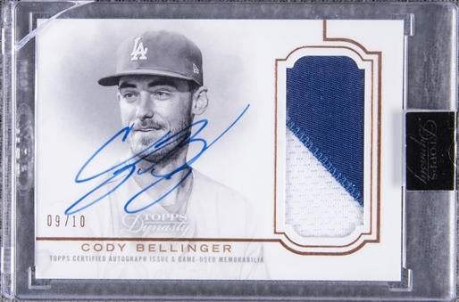 2020 Topps Dynasty #DAP-CB6 Cody Bellinger Signed Patch Card (#09/10)